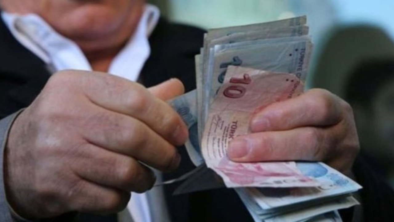Emeklilikte 2520 güne dikkat: Yapmayan 5 yıl geç emekli olacak!