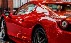 Maliye usulsüz kullanılan “T” plakalı Ferrarilerin peşine düştü