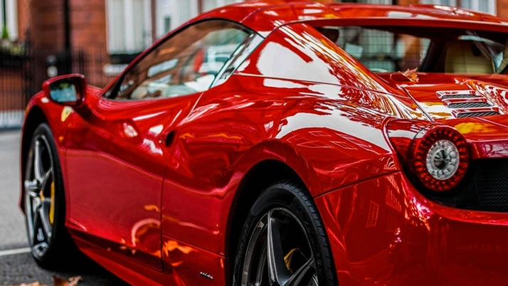 Maliye usulsüz kullanılan “T” plakalı Ferrarilerin peşine düştü