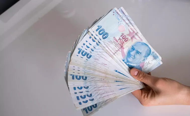 Asgari ücretlilere nakit desteği! Halkbank 500 Bin TL ihtiyaç kredisi veriyor!