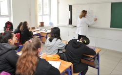 Zorunlu eğitim süresi değişiyor: MEB yeni eğitim modelini duyurdu